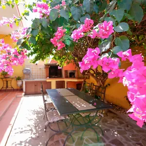  Couette-café Il Piccolo Giardino & Breakfast